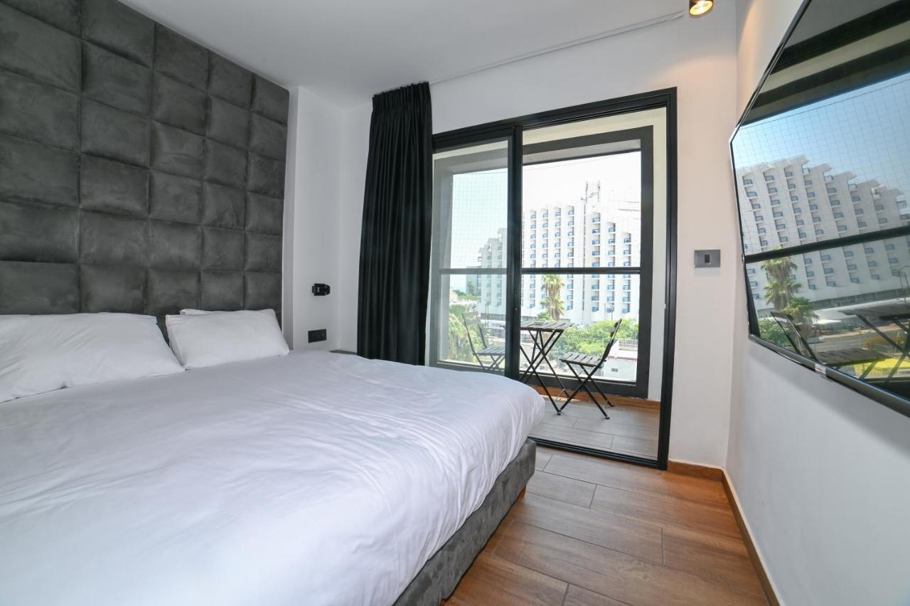 Selfie'S Boutique Hotel Tiberias Bagian luar foto