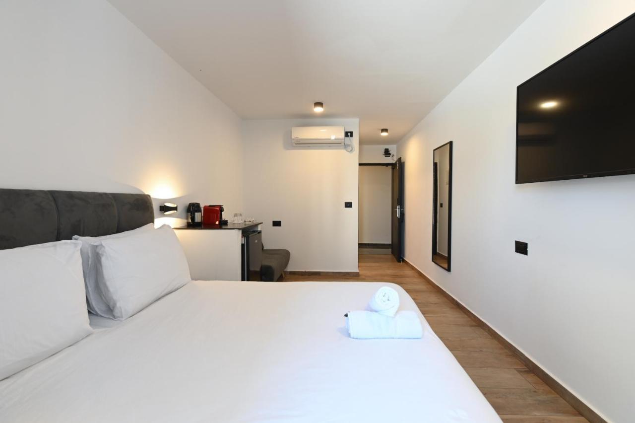 Selfie'S Boutique Hotel Tiberias Bagian luar foto