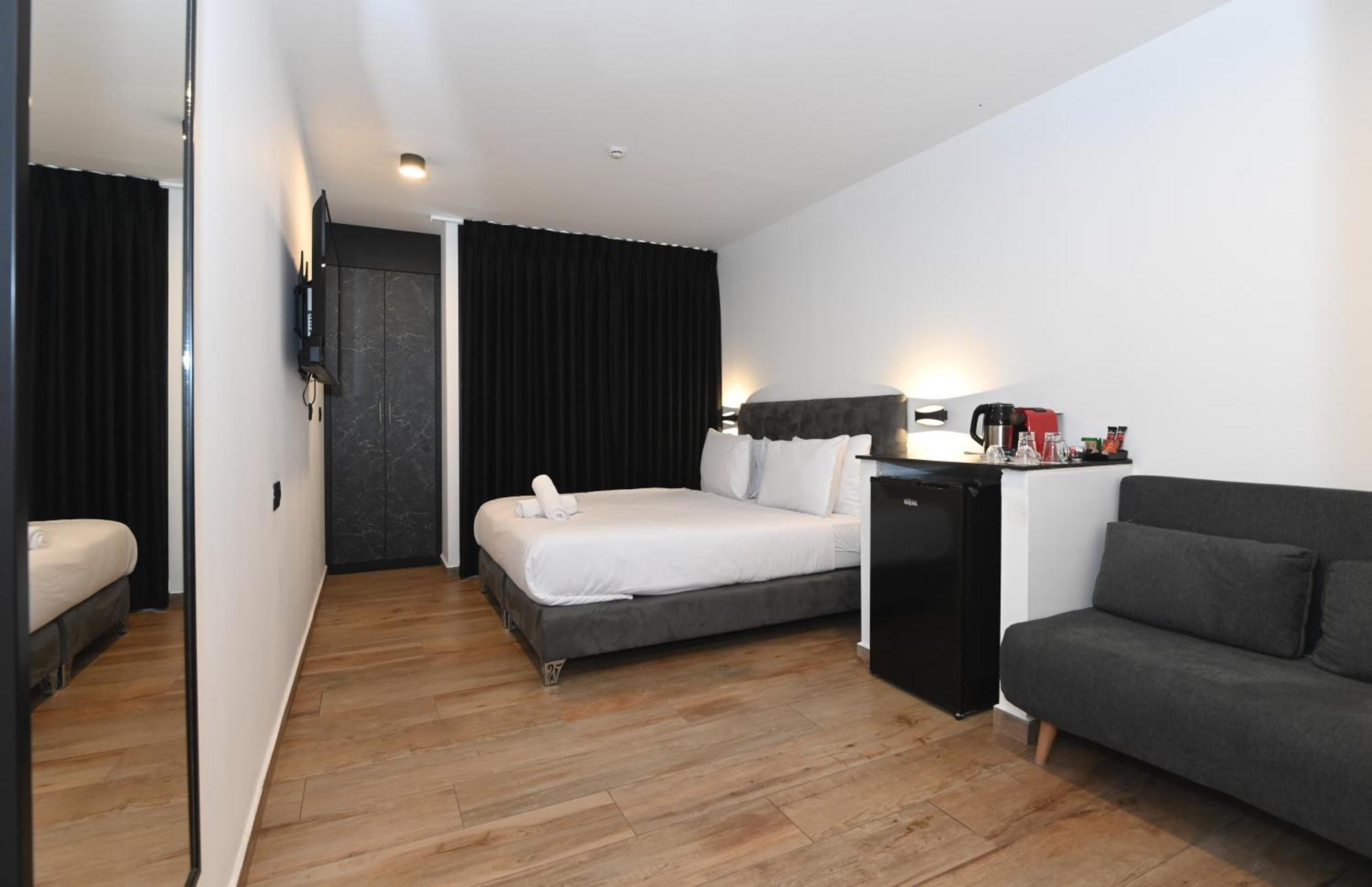 Selfie'S Boutique Hotel Tiberias Ruang foto